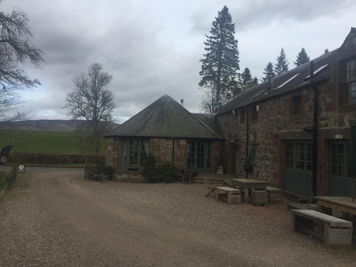 Lodge At Lochside Bridgend of Lintrathen Экстерьер фото