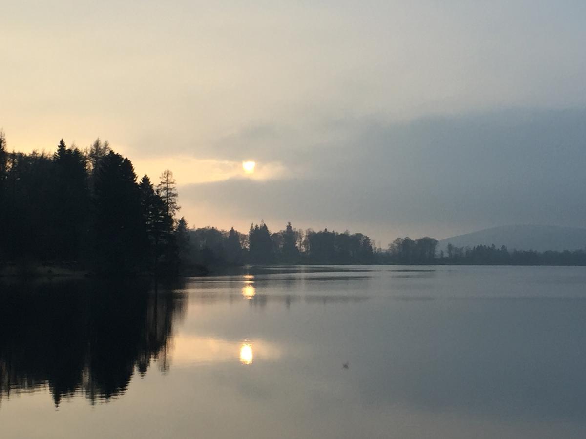 Lodge At Lochside Bridgend of Lintrathen Экстерьер фото