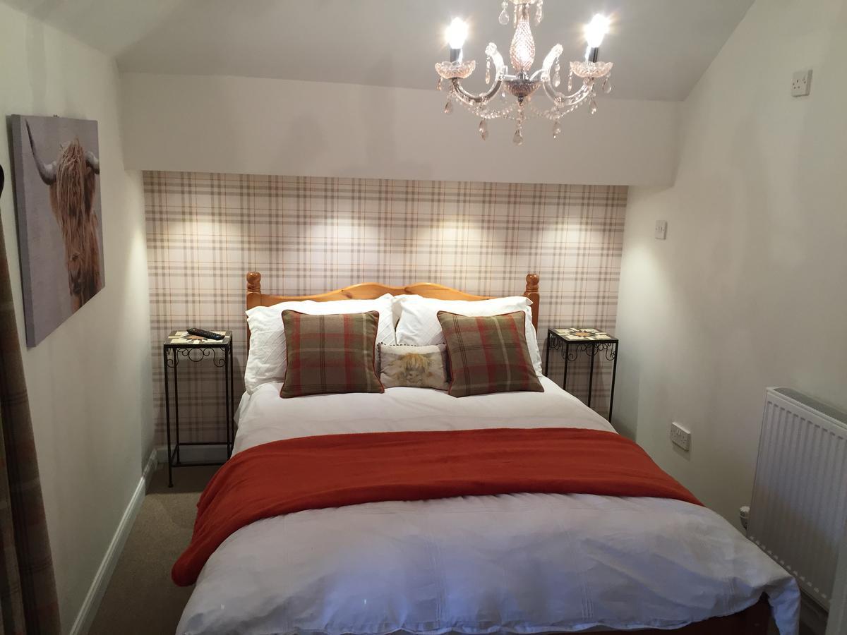 Lodge At Lochside Bridgend of Lintrathen Экстерьер фото