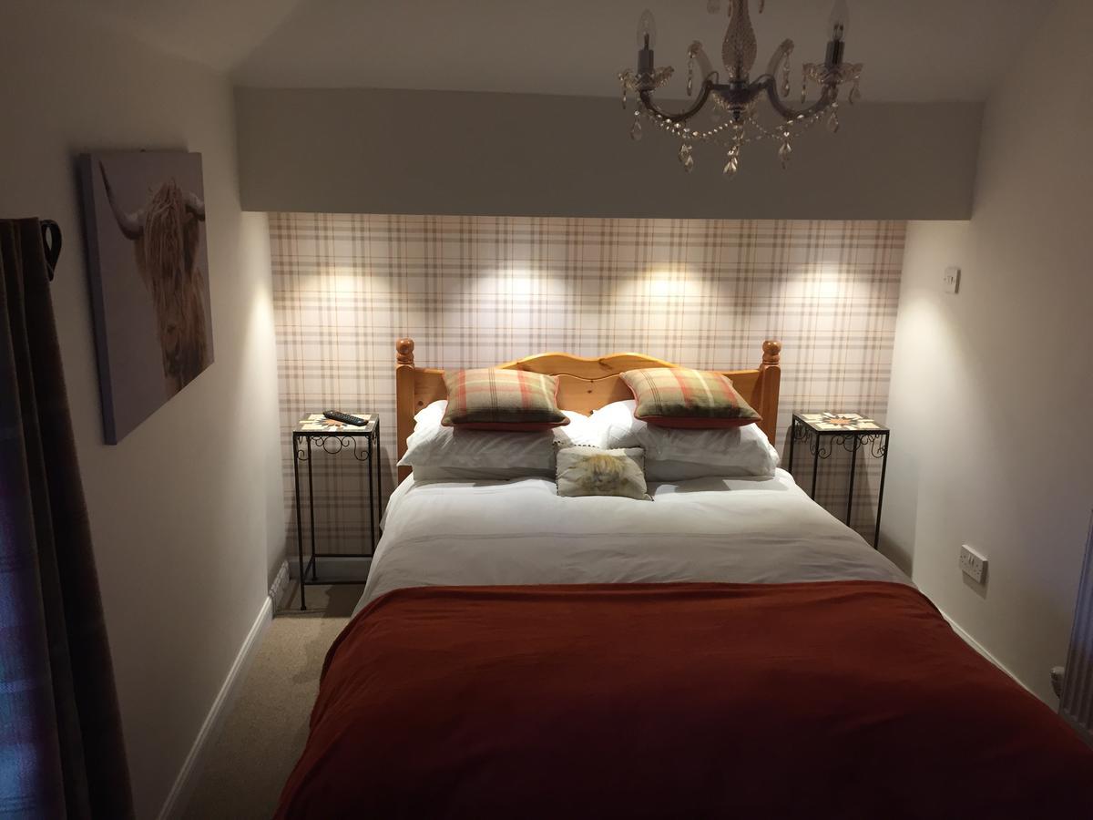 Lodge At Lochside Bridgend of Lintrathen Экстерьер фото